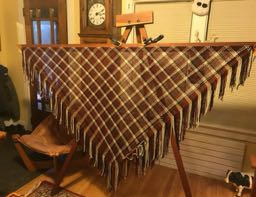 Weaving with Triangles and Other Peg Looms
with VT Weavers Guild member Leslyn Hall
